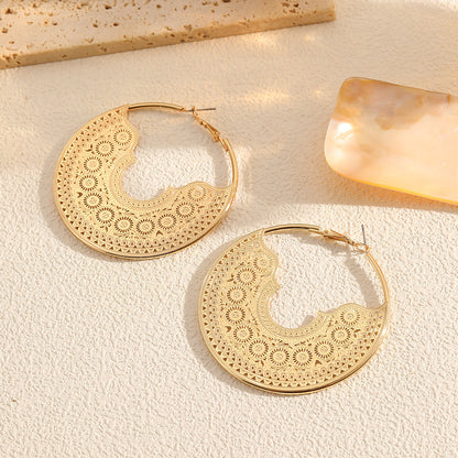 Women's Openwork Circular C-Shaped Earrings