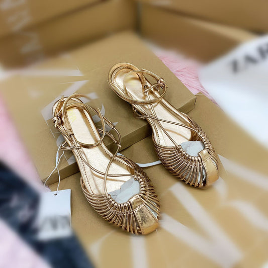 Women's Minimalist Solid-color Flat Cutout Sandals